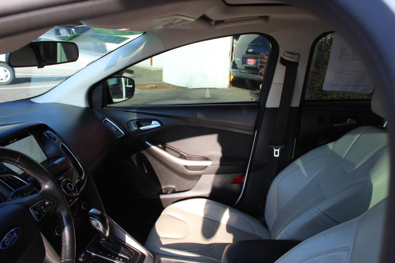 Ford Focus photo 15