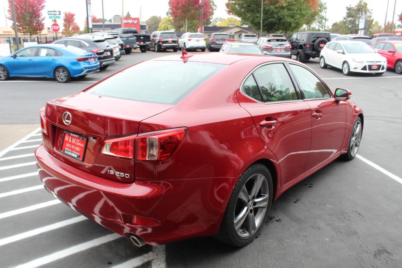 Lexus IS 250 4dr Sport Sdn Auto RWD 2013