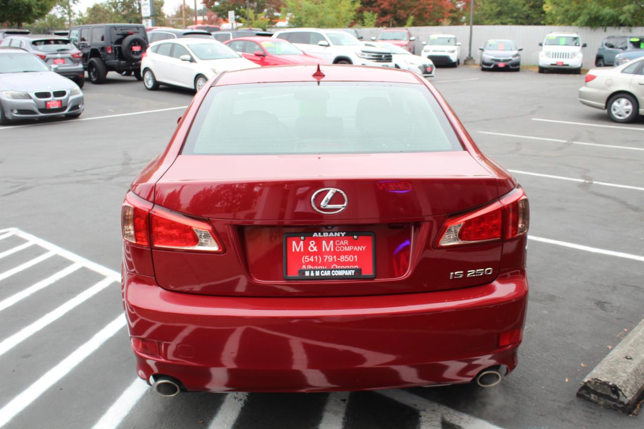 Lexus IS 250 4dr Sport Sdn Auto RWD 2013