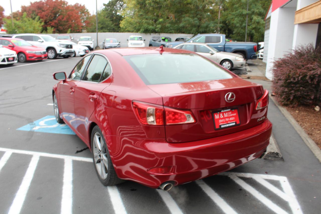 Lexus IS 250 4dr Sport Sdn Auto RWD 2013