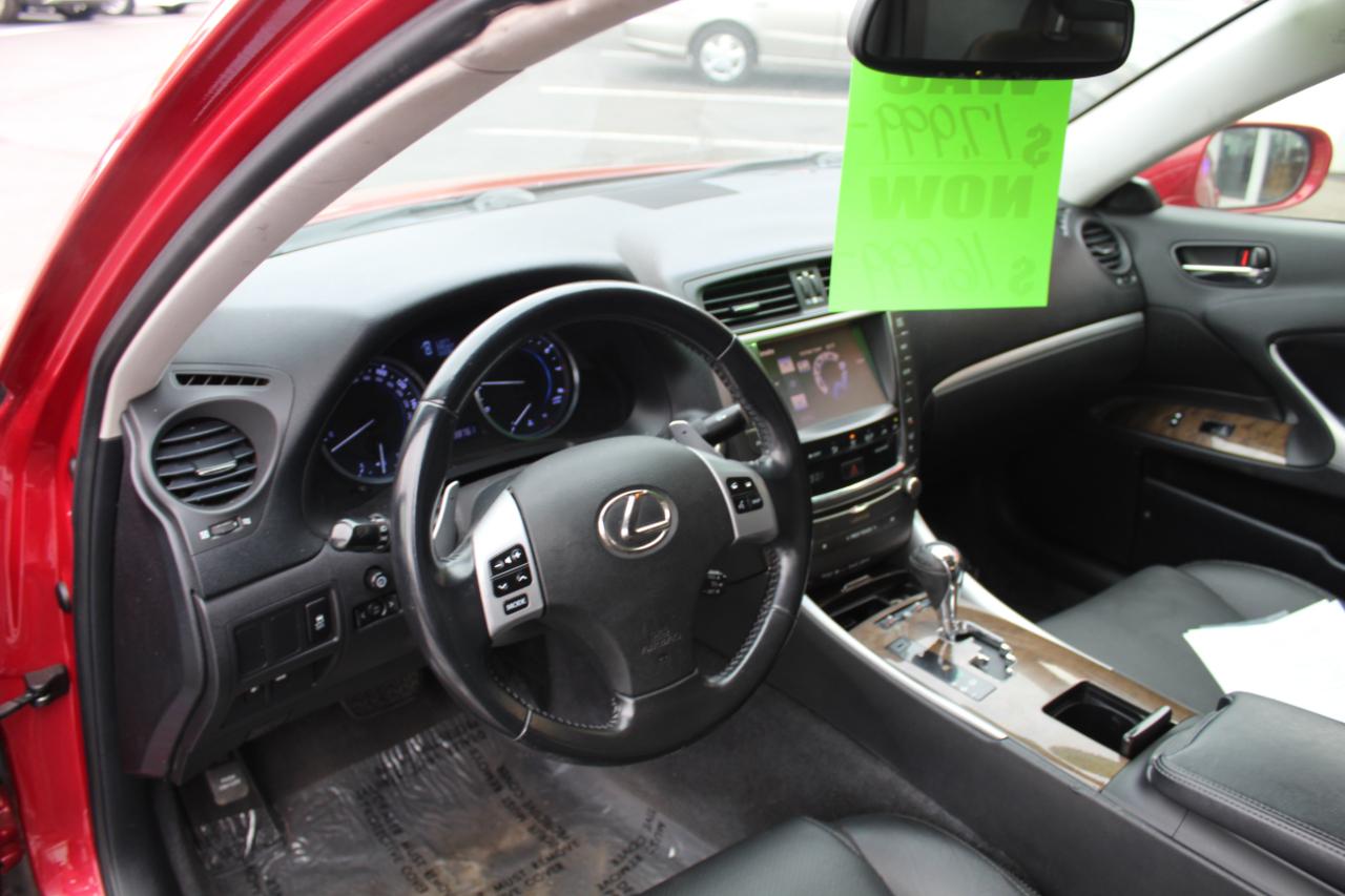 Lexus IS 250 4dr Sport Sdn Auto RWD 2013