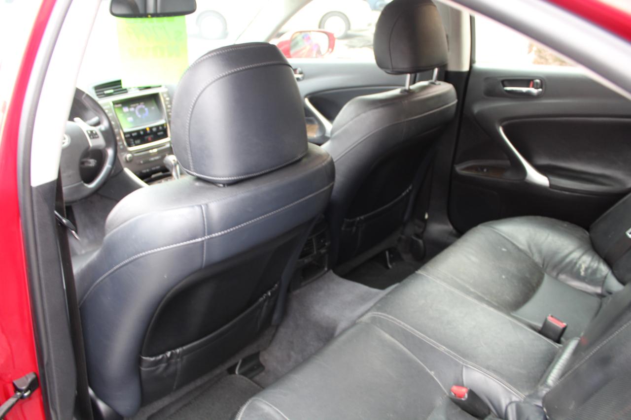 Lexus IS 250 4dr Sport Sdn Auto RWD 2013