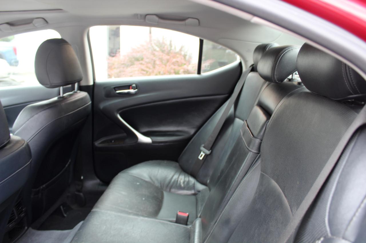 Lexus IS 250 4dr Sport Sdn Auto RWD 2013