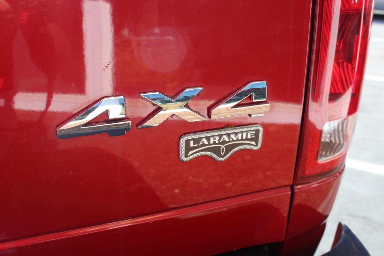 Dodge Ram 1500 4dr Quad Cab 140.5 4WD Laramie 2006