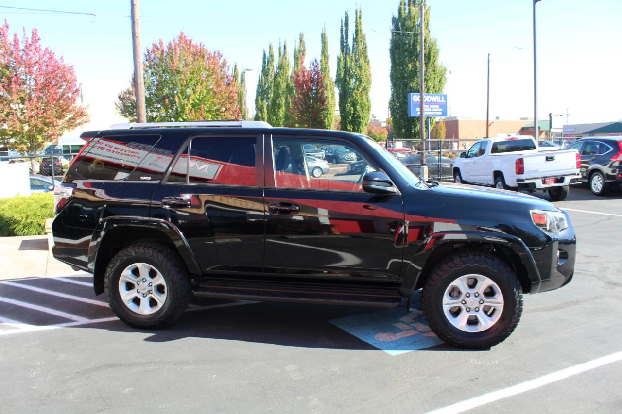Toyota 4Runner SR5 4WD (Natl) 2018