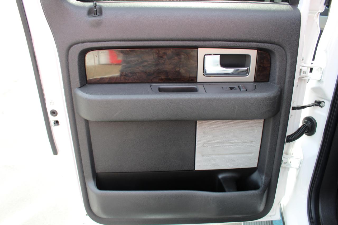 Ford F-150 4WD SuperCrew 145" Platinum 2013