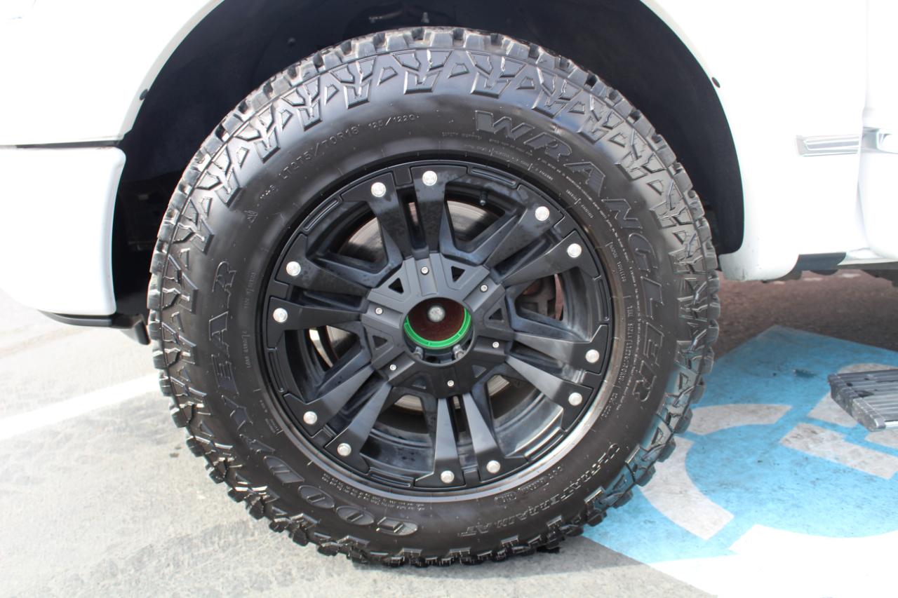 Ford F-150 4WD SuperCrew 145" Platinum 2013