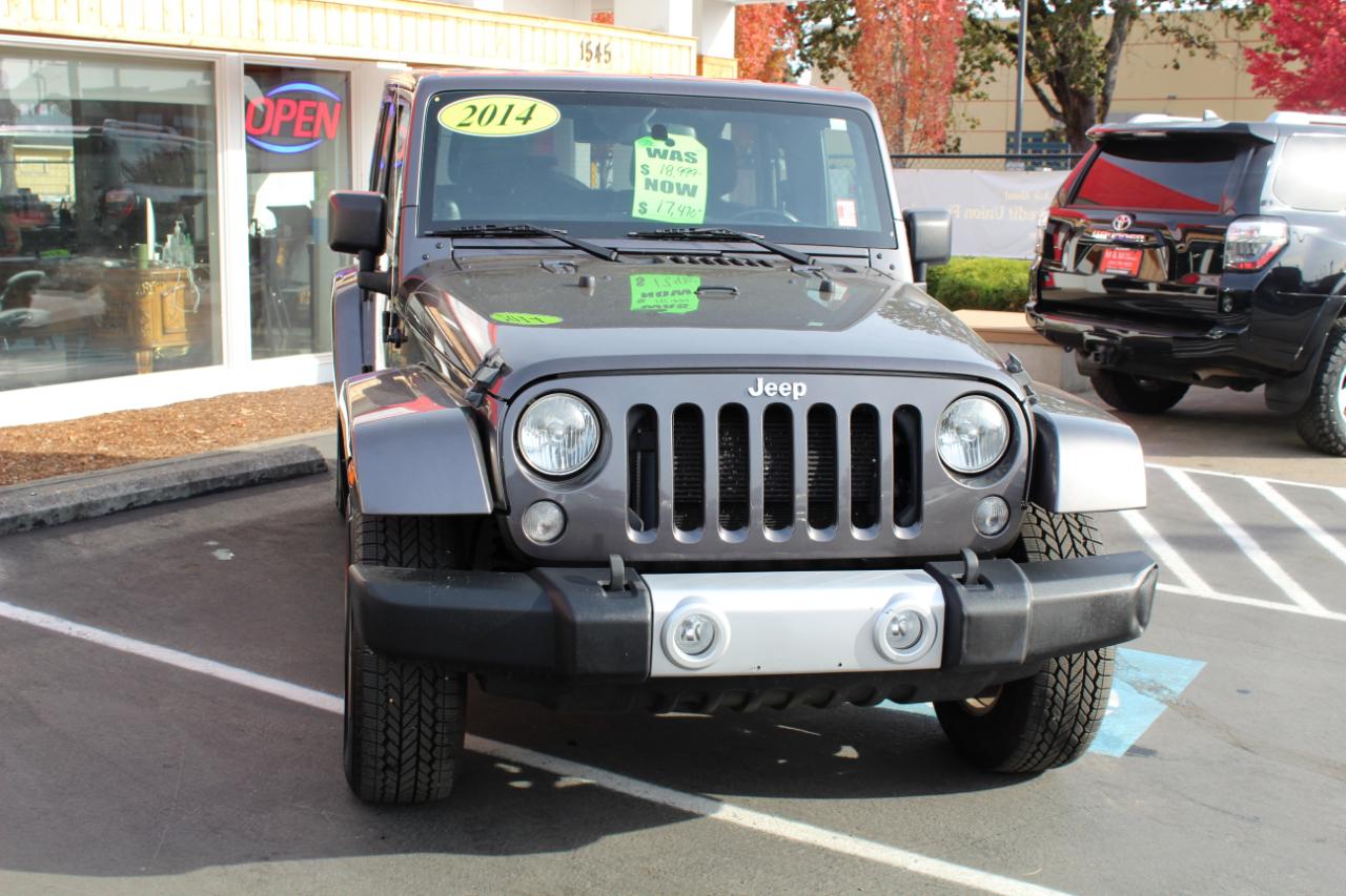 Jeep Wrangler Unlimited 4WD 4dr Sahara 2014