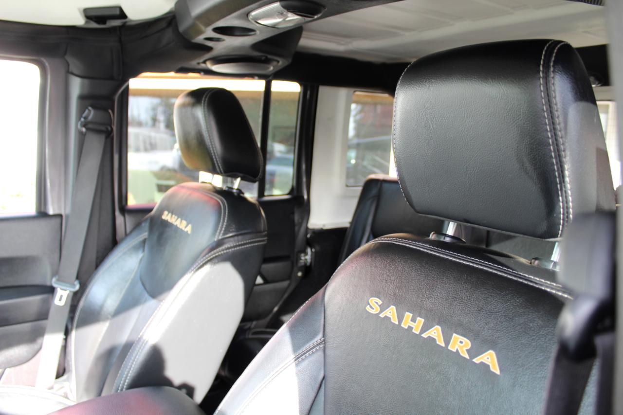 Jeep Wrangler Unlimited 4WD 4dr Sahara 2014
