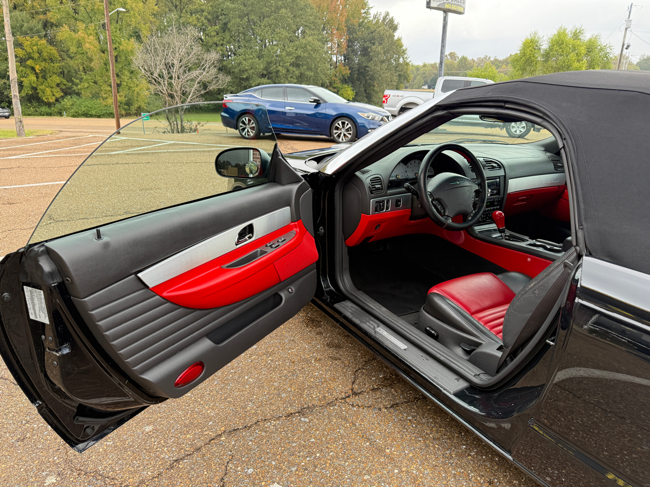 Ford Thunderbird Deluxe 2002 Ford Thunderbird Deluxe 2002