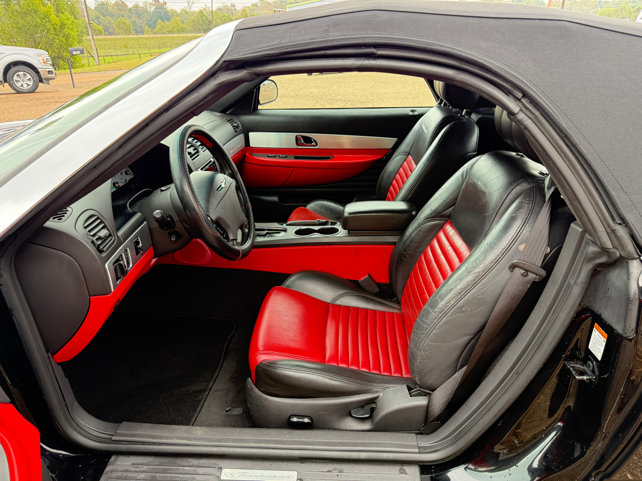 Ford Thunderbird Deluxe 2002 Ford Thunderbird Deluxe 2002