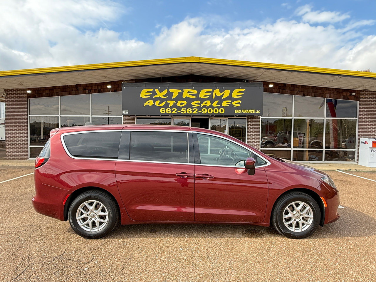 2021 Chrysler Voyager LX