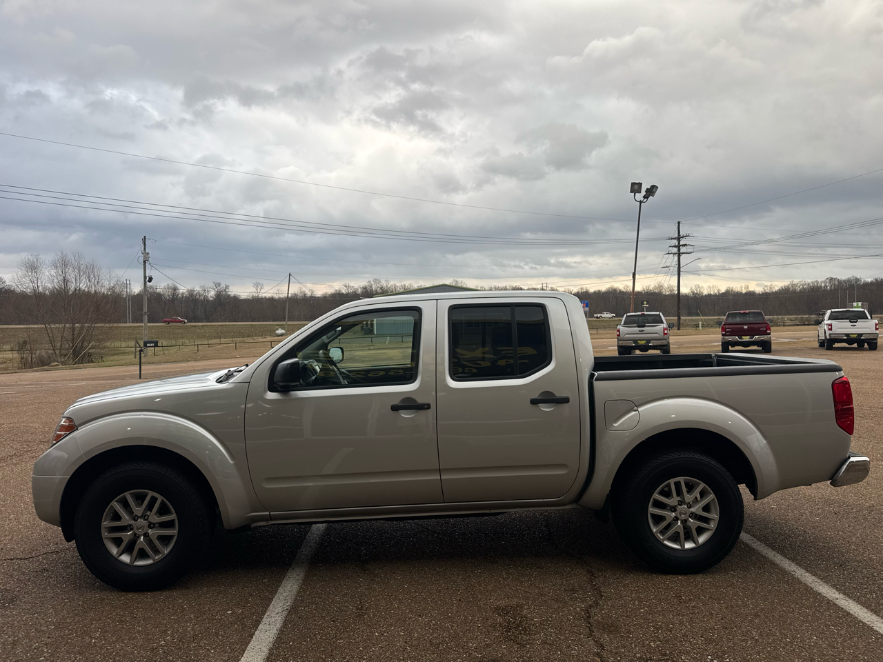 Nissan Frontier S Crew Cab 6MT 2WD 2019