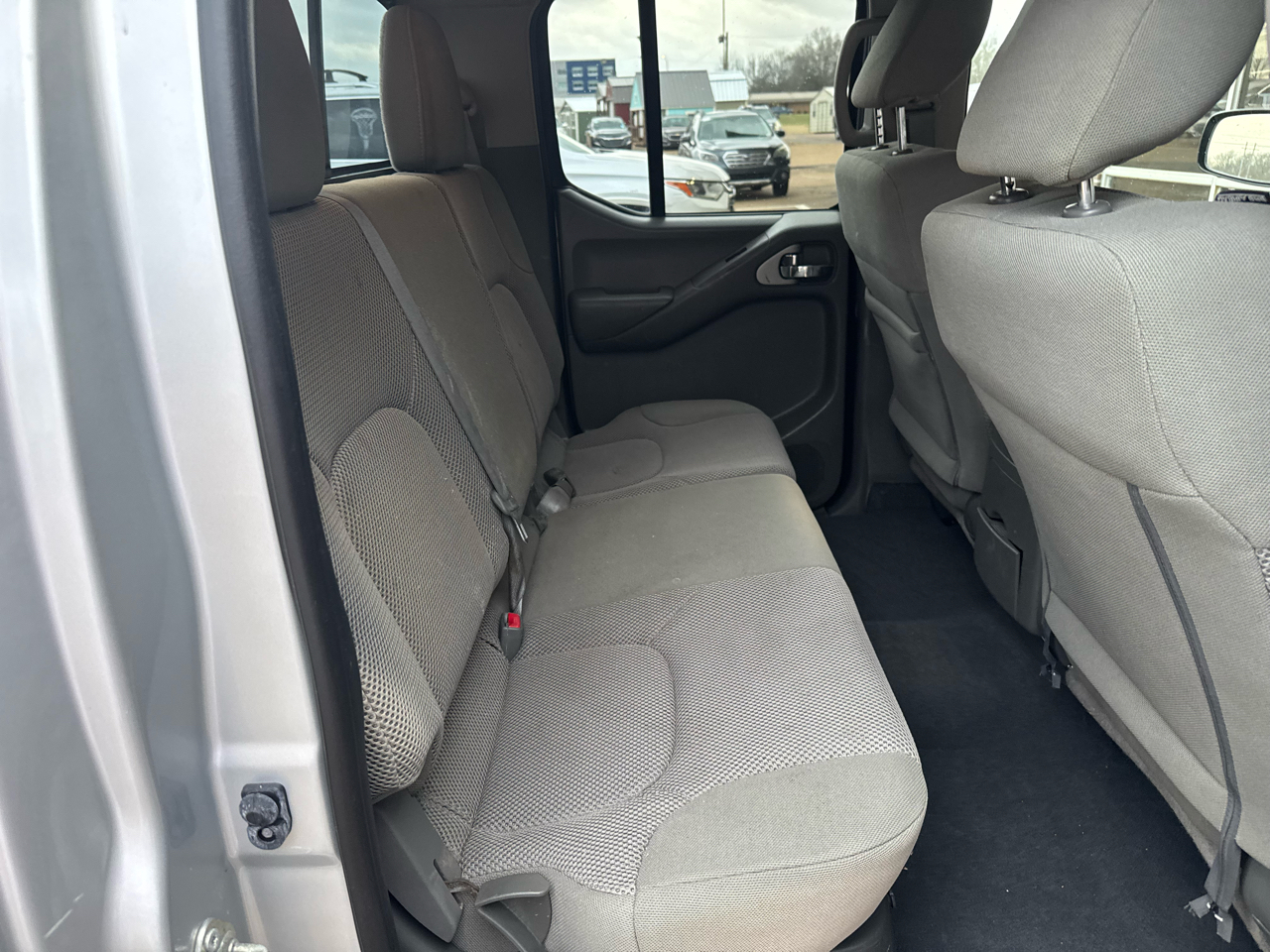 Nissan Frontier S Crew Cab 6MT 2WD 2019