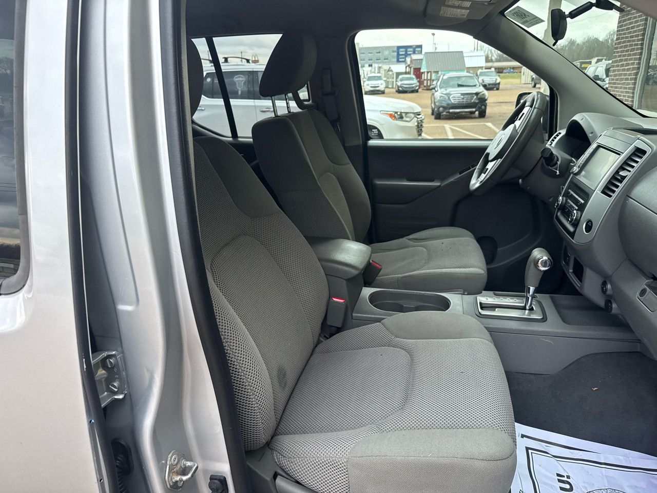 Nissan Frontier S Crew Cab 6MT 2WD 2019