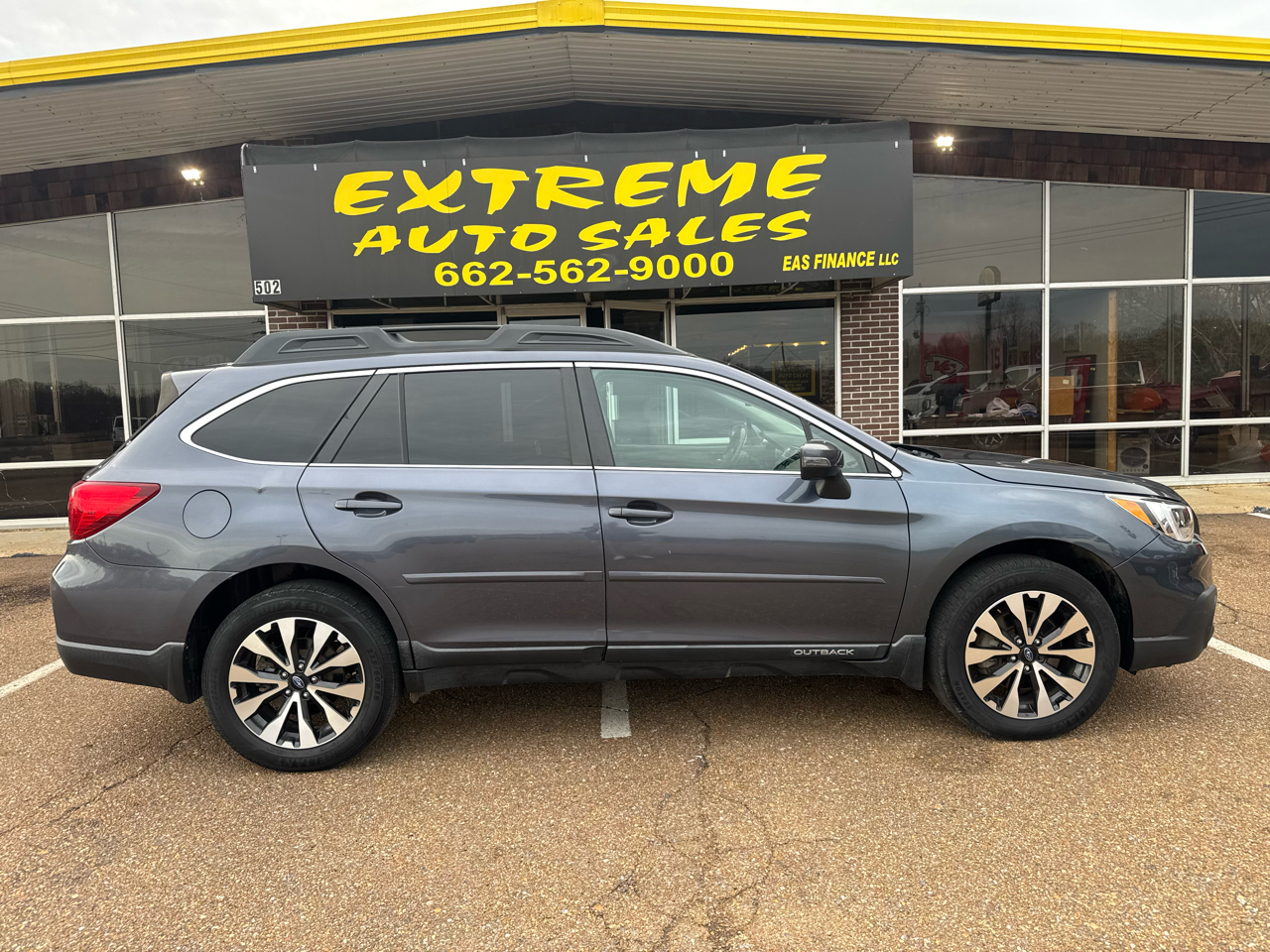 2017 Subaru Outback Limited's photo