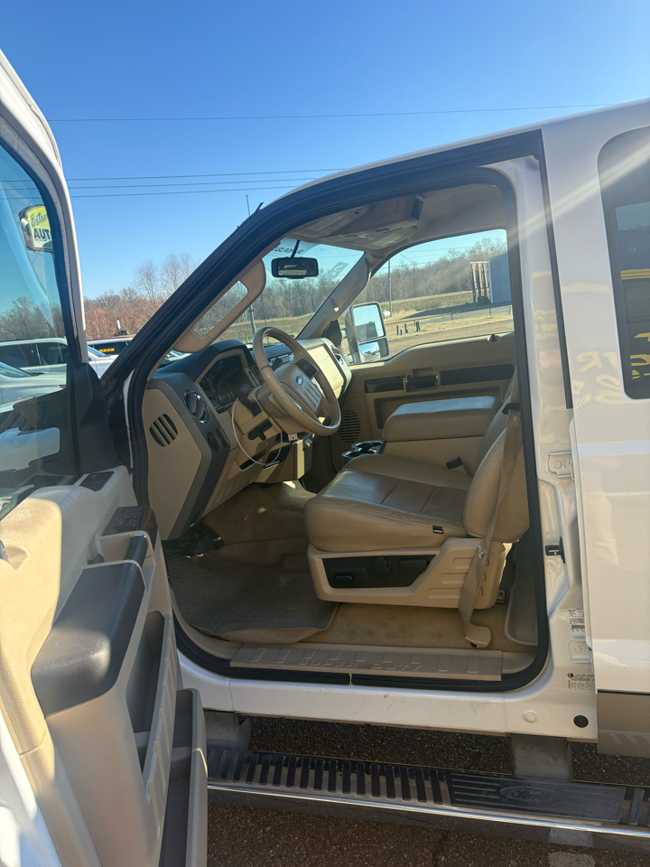 Ford F-250 Crew Cab  2009