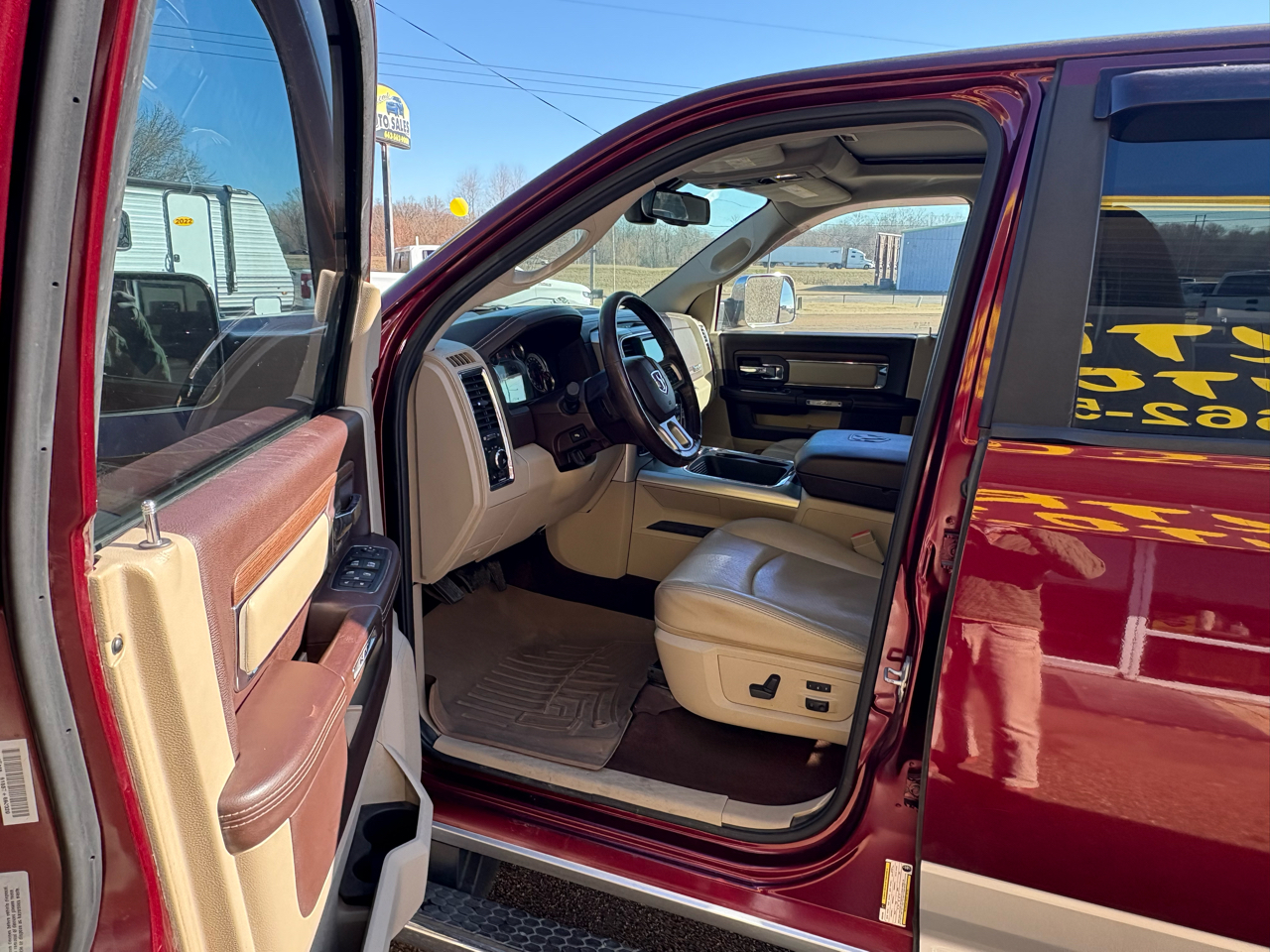 RAM 1500 Laramie Crew Cab LWB 4WD 2016