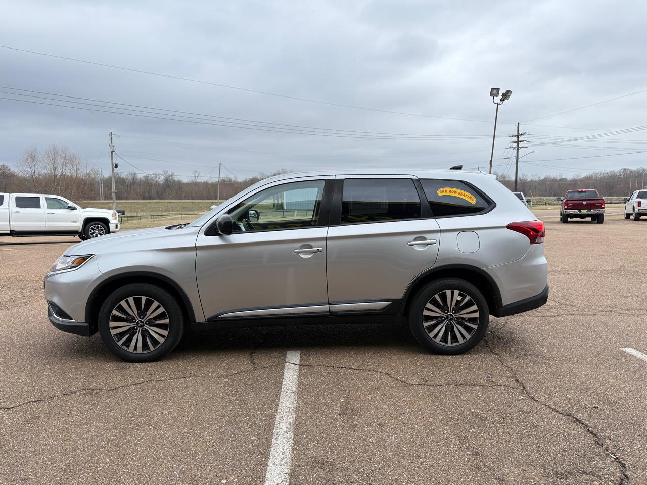 Mitsubishi Outlander SEL AWD 2019