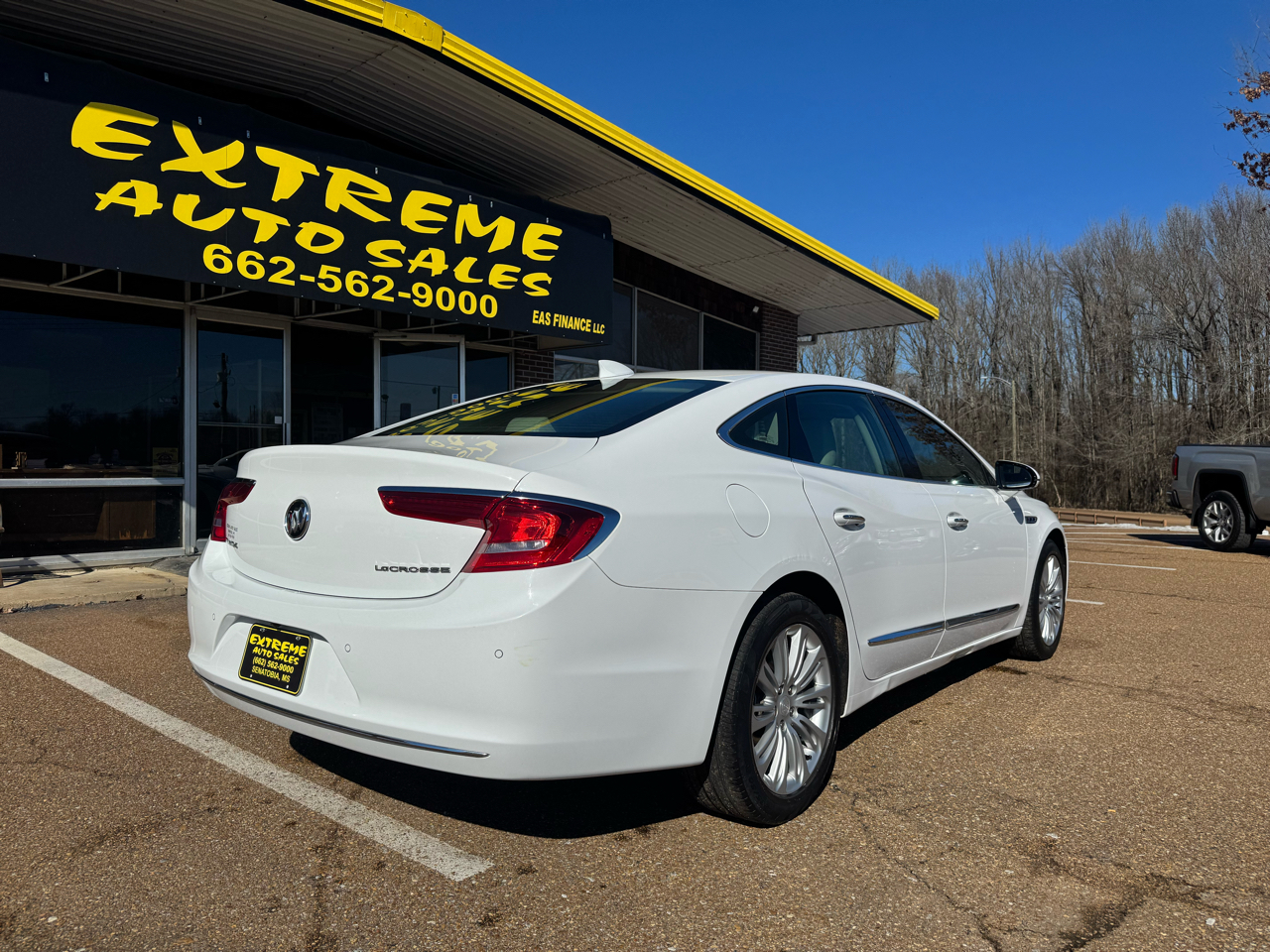 Buick LaCrosse Essence 4D Sedan FWD 2018