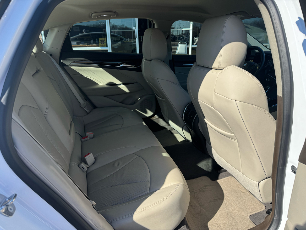 Buick LaCrosse Essence 4D Sedan FWD 2018