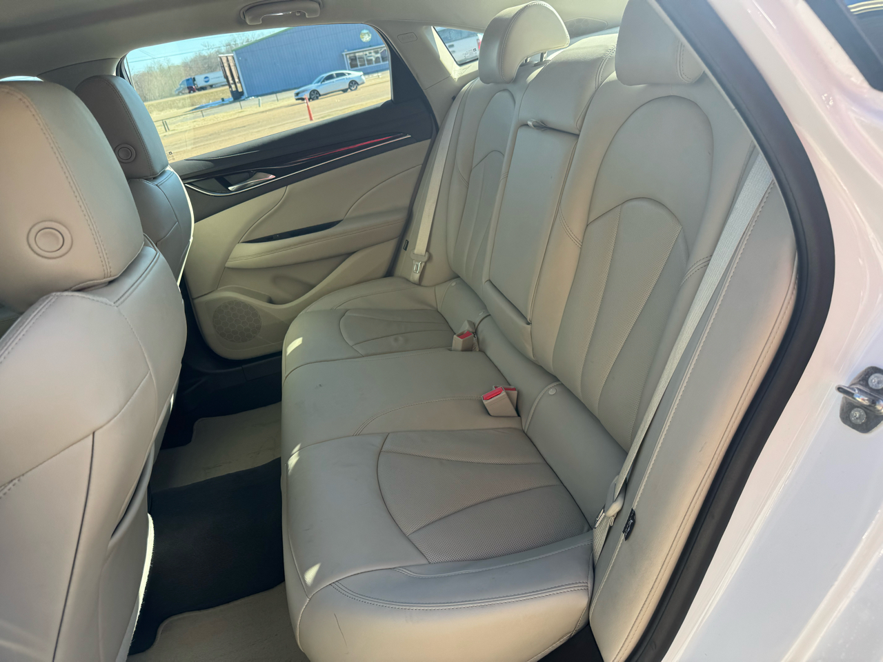 Buick LaCrosse Essence 4D Sedan FWD 2018