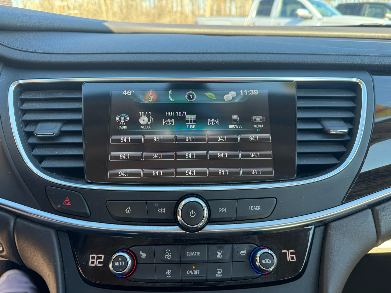 Buick LaCrosse Essence 4D Sedan FWD 2018