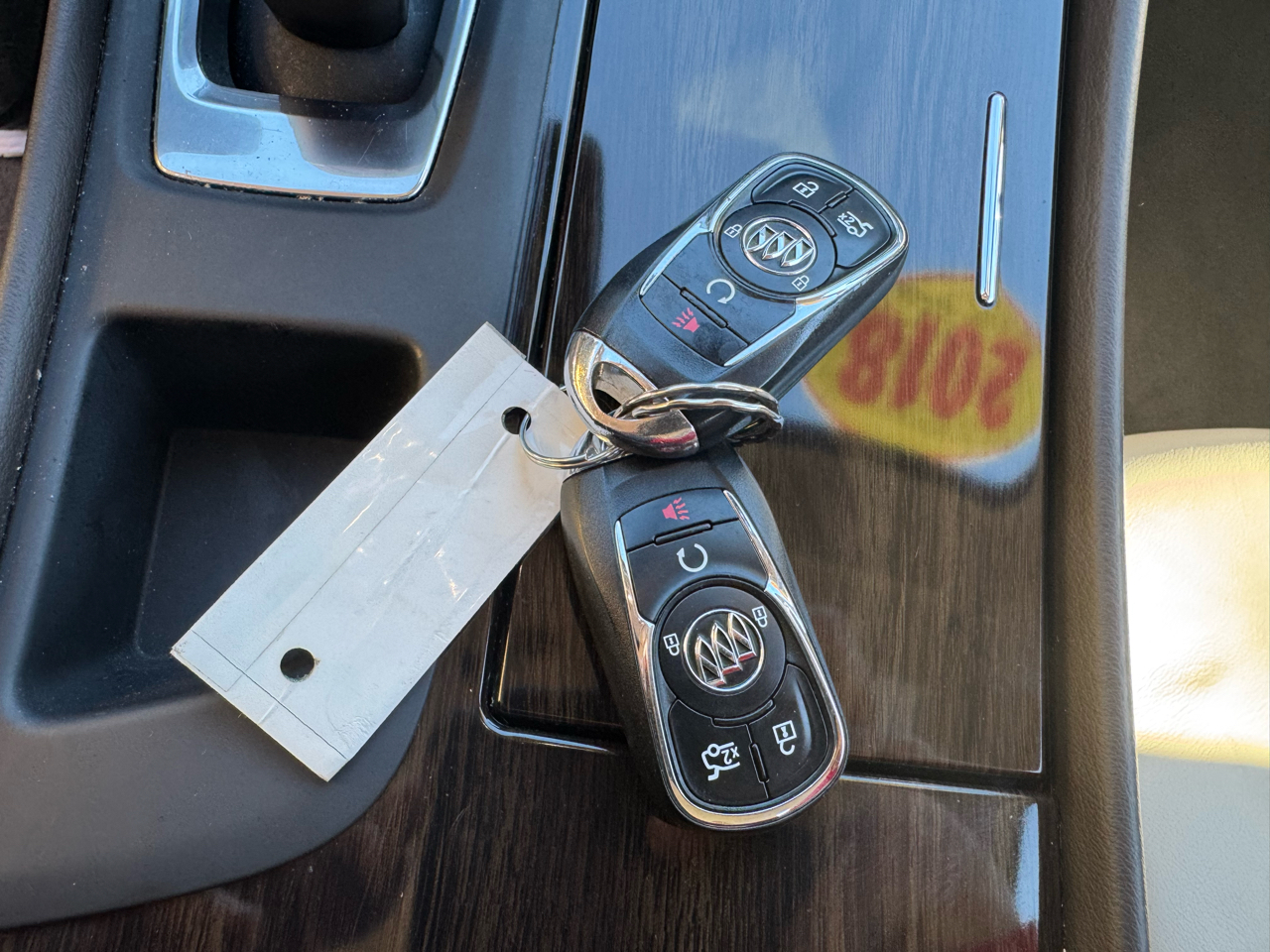 Buick LaCrosse Essence 4D Sedan FWD 2018