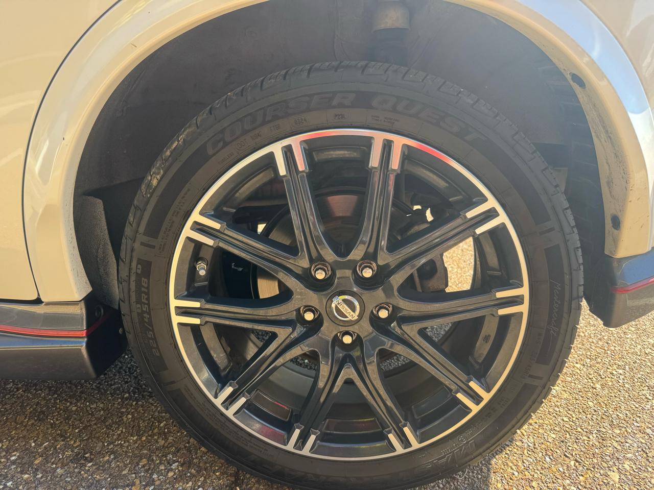 Nissan Juke S AWD 2015