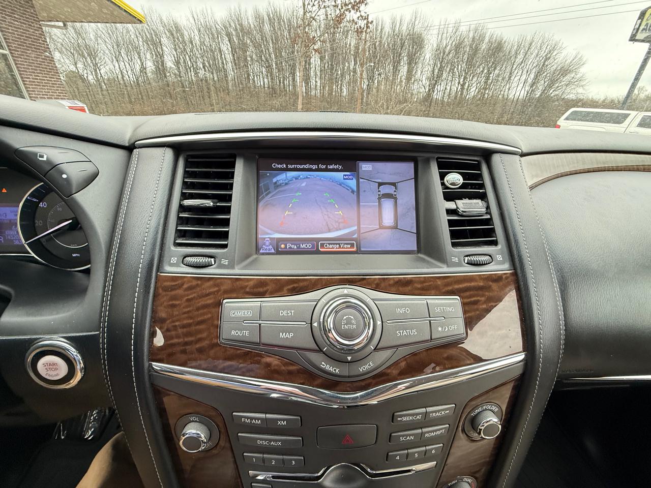 Nissan Armada Platinum AWD 2017