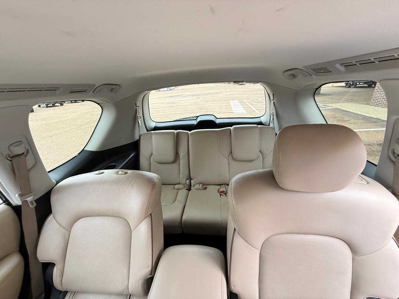 Nissan Armada Platinum AWD 2017