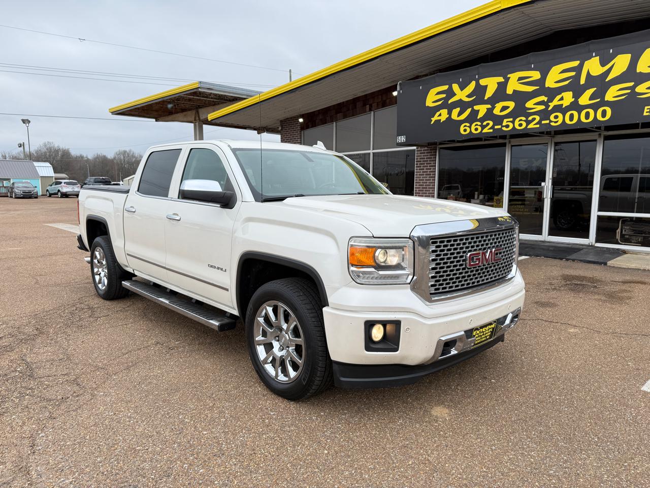 GMC Sierra 1500 Denali Crew Cab Short Box 4WD 2015