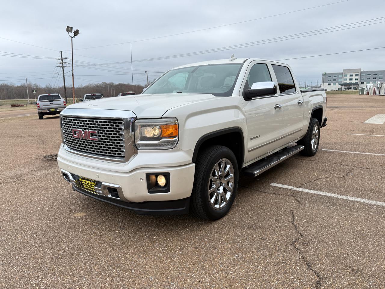 GMC Sierra 1500 Denali Crew Cab Short Box 4WD 2015