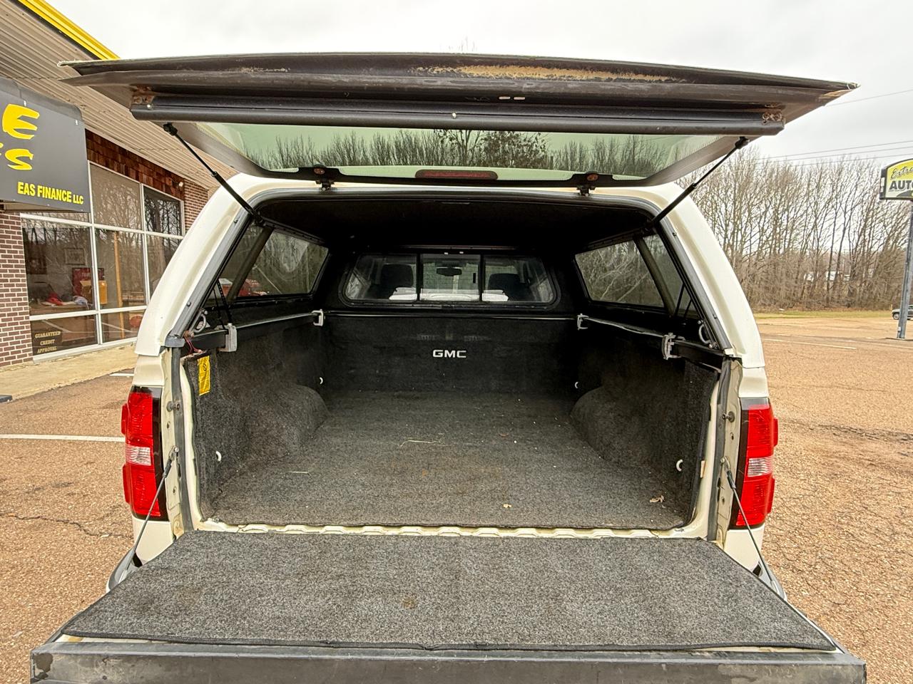 GMC Sierra 1500 SLT Crew Cab Short Box 4WD 2015