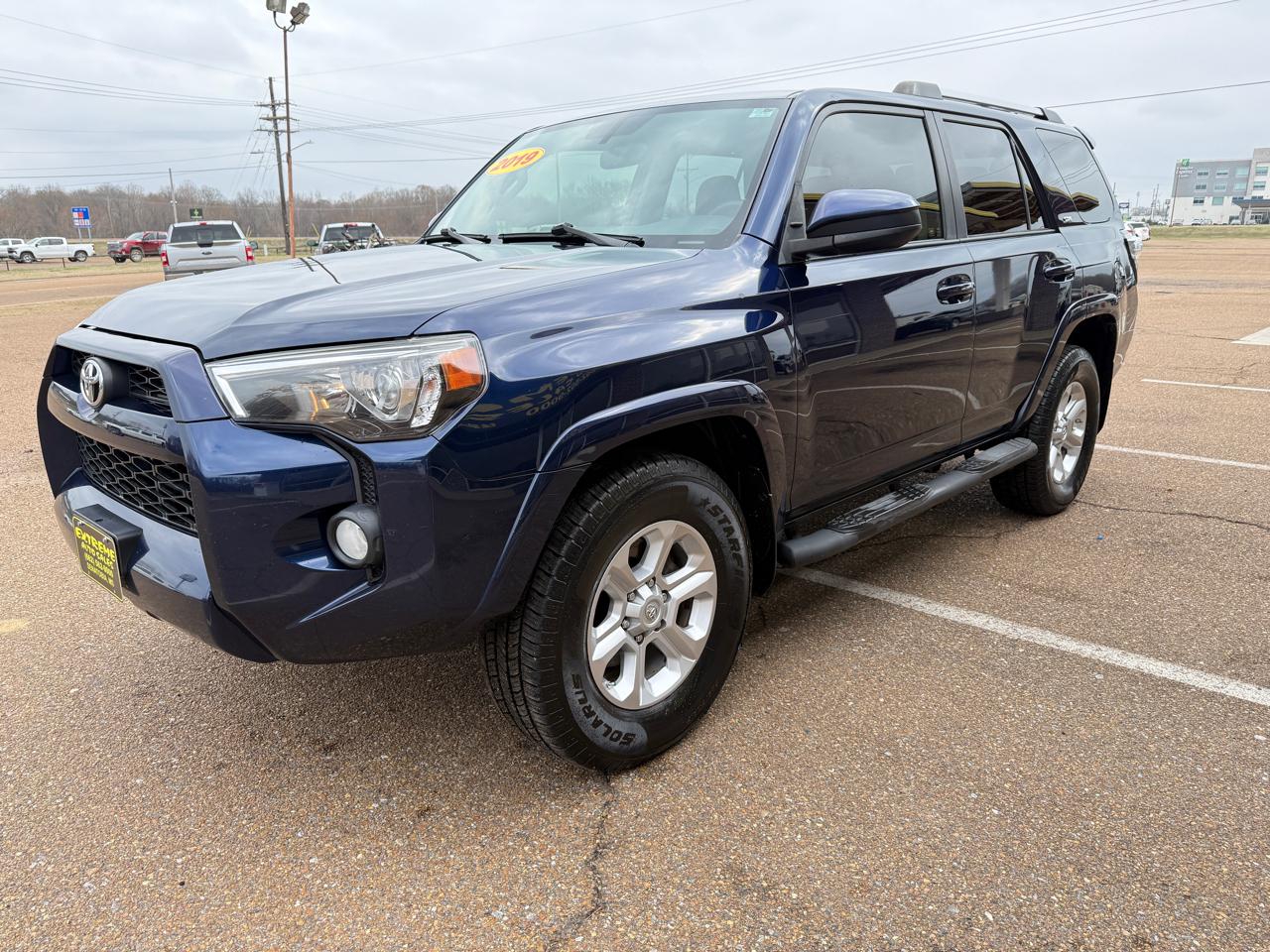 Toyota 4Runner SR5 2WD 2019