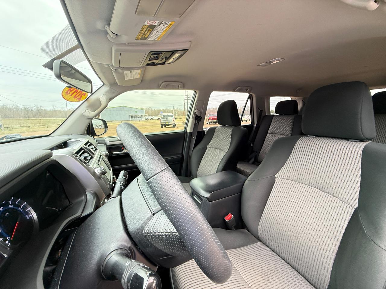 Toyota 4Runner SR5 2WD 2019