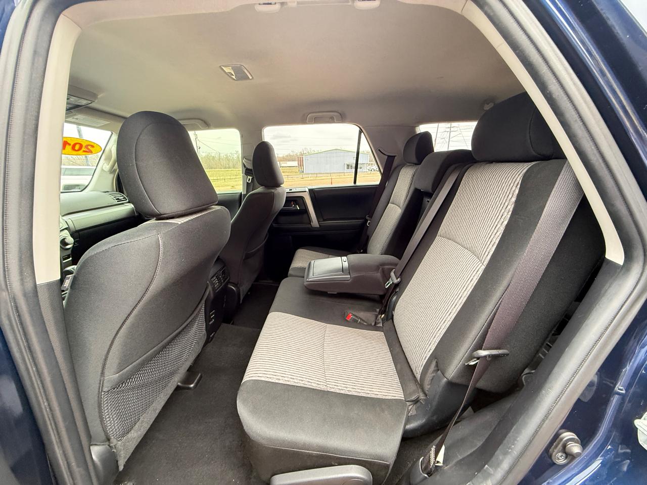 Toyota 4Runner SR5 2WD 2019