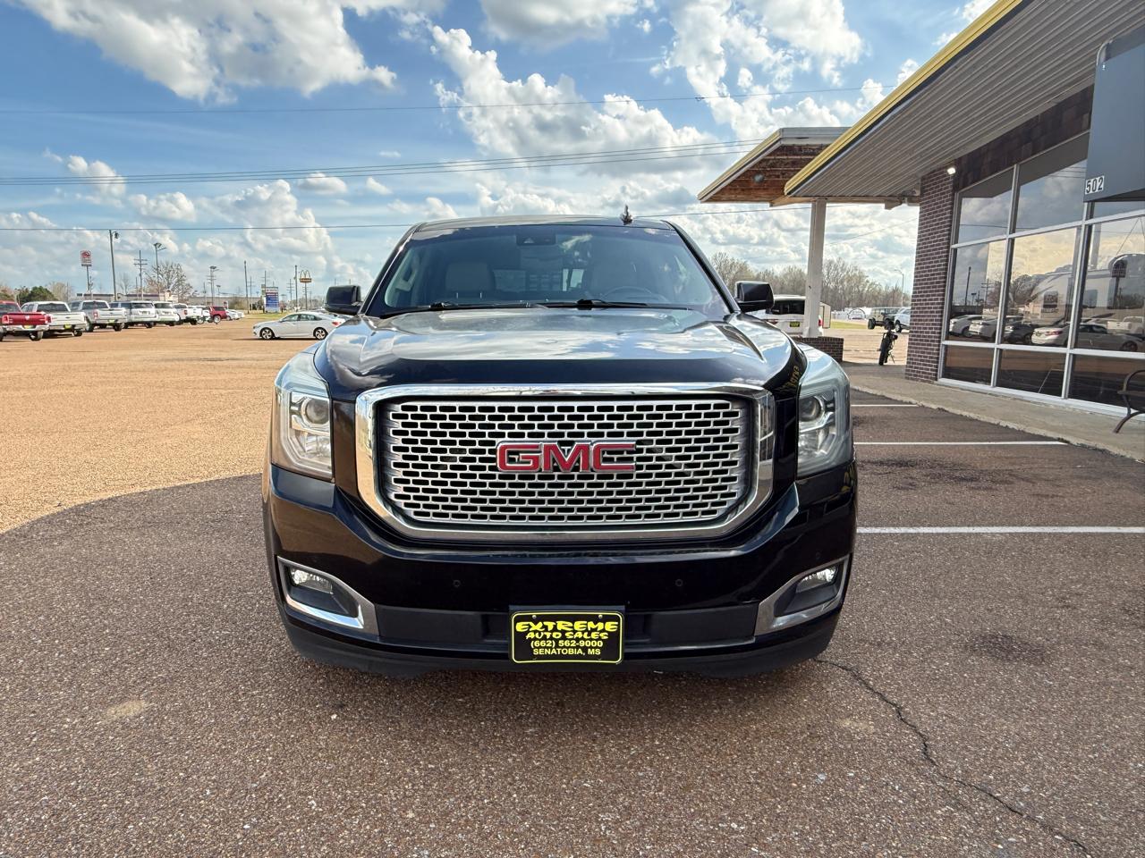GMC Yukon Denali 4WD 2015