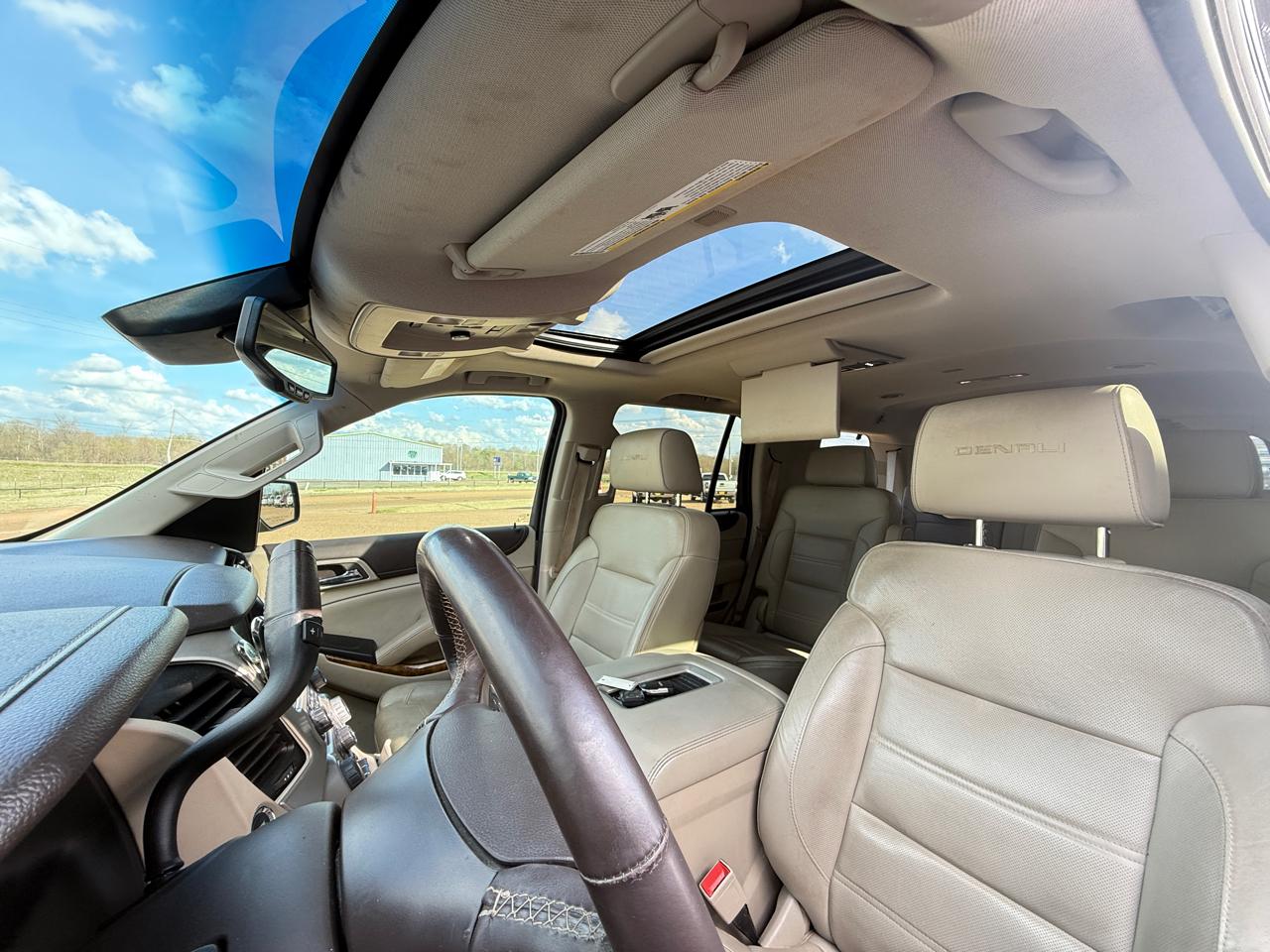 GMC Yukon Denali 4WD 2015