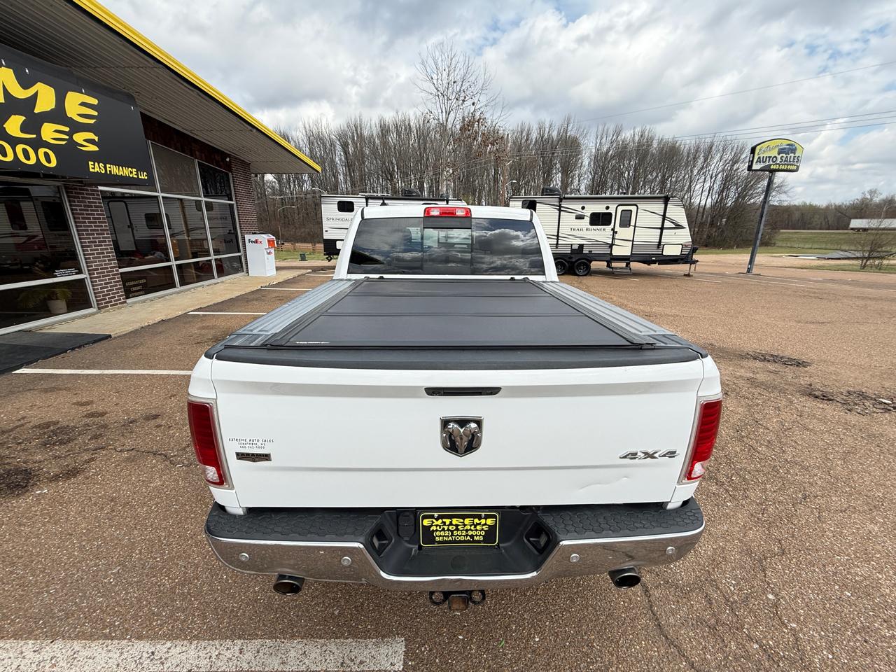 RAM 1500 Laramie Crew Cab SWB 4WD 2016