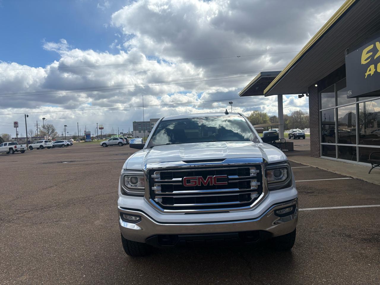 GMC Sierra 1500 SLT Crew Cab Short Box 4WD 2018