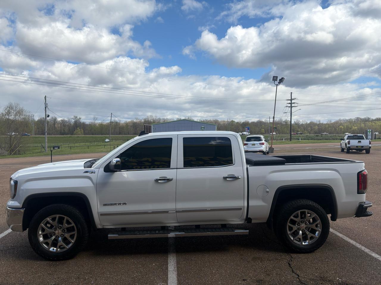 GMC Sierra 1500 SLT Crew Cab Short Box 4WD 2018