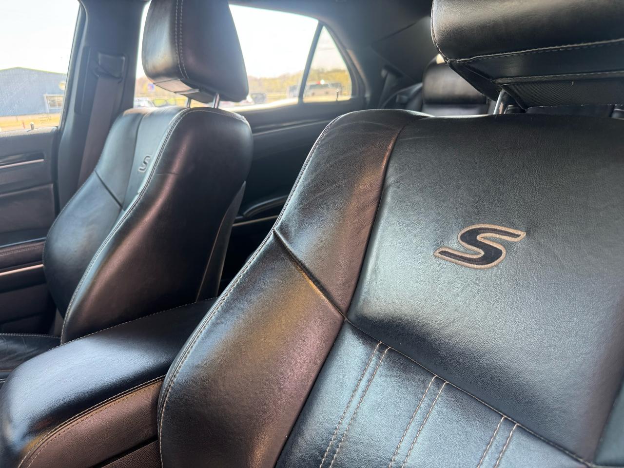 Chrysler 300 S V6 RWD 2019