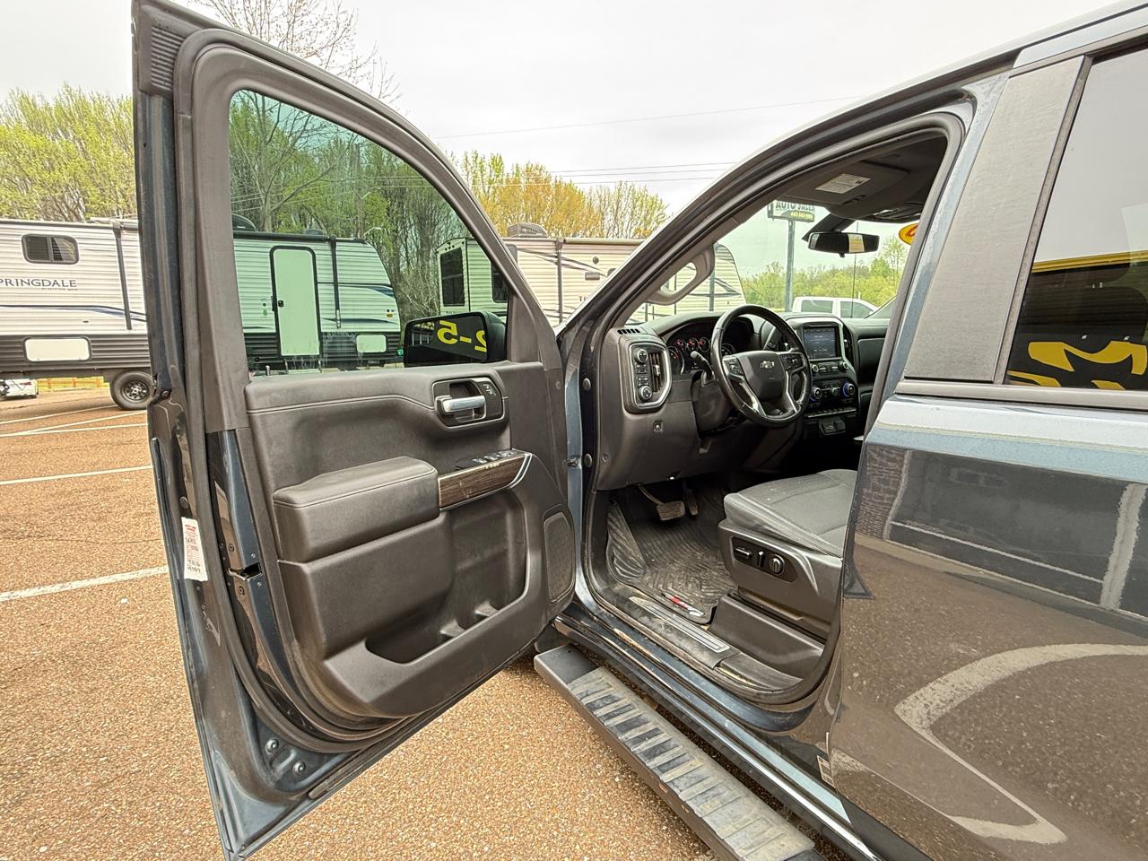 Chevrolet Silverado 1500 RST Crew Cab Long Box 4WD 2020