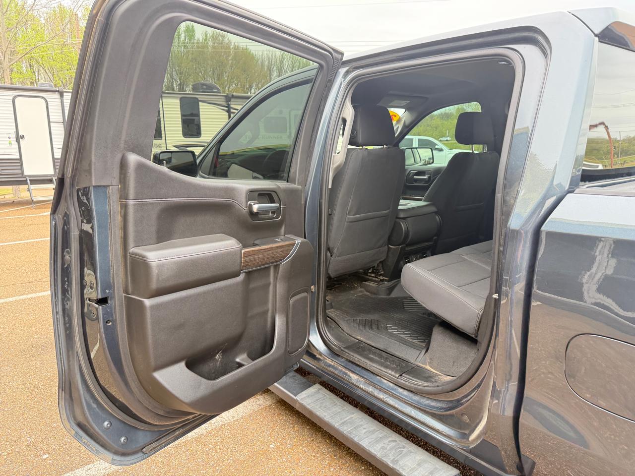 Chevrolet Silverado 1500 RST Crew Cab Long Box 4WD 2020