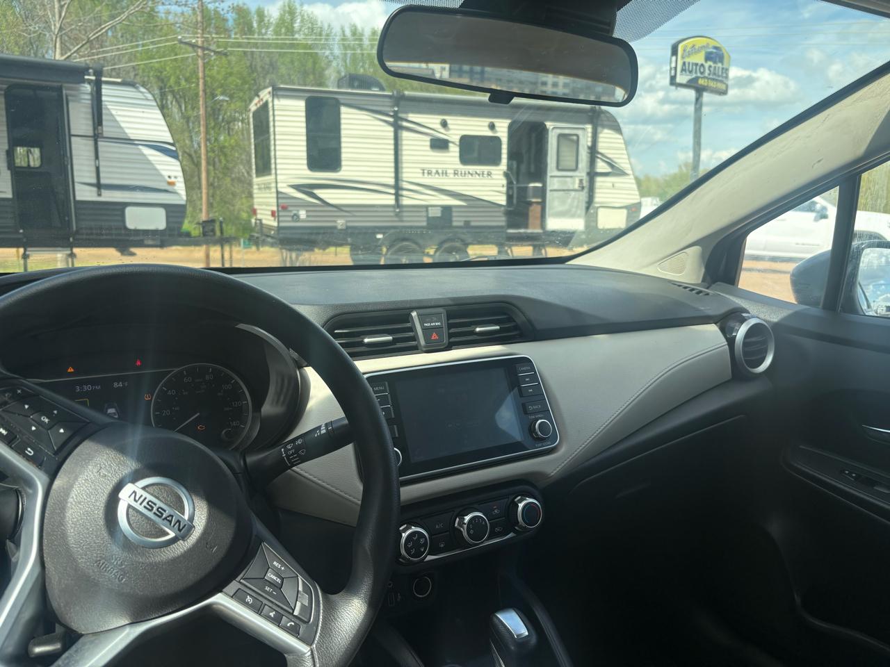 Nissan Versa SV 2021