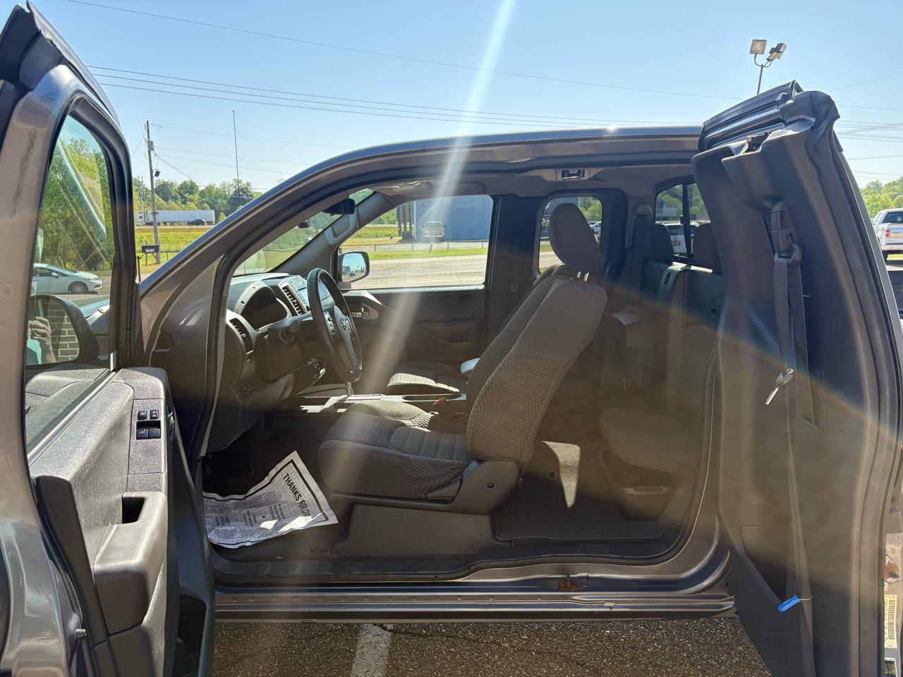 Nissan Frontier SV King Cab 5AT 4WD 2018