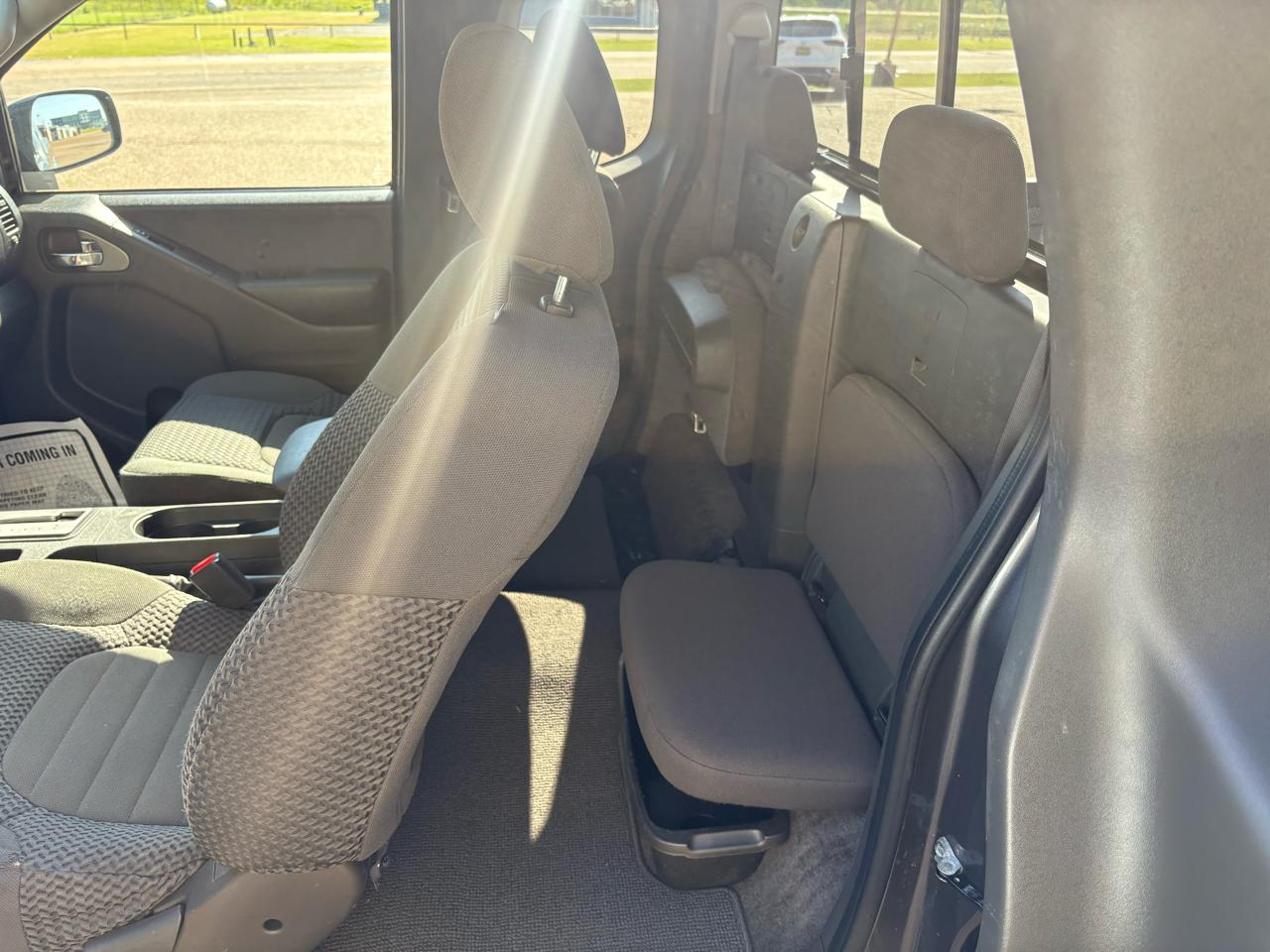 Nissan Frontier SV King Cab 5AT 4WD 2018