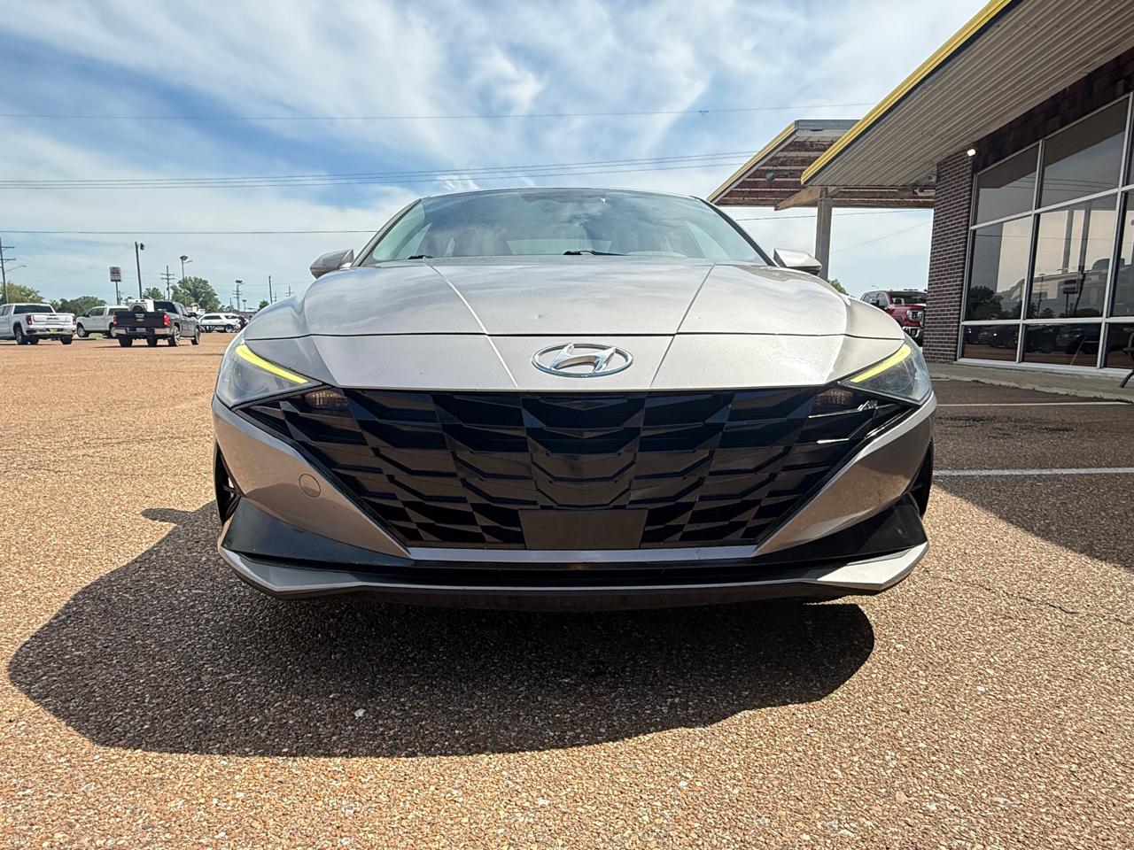 Hyundai Elantra SEL 2022