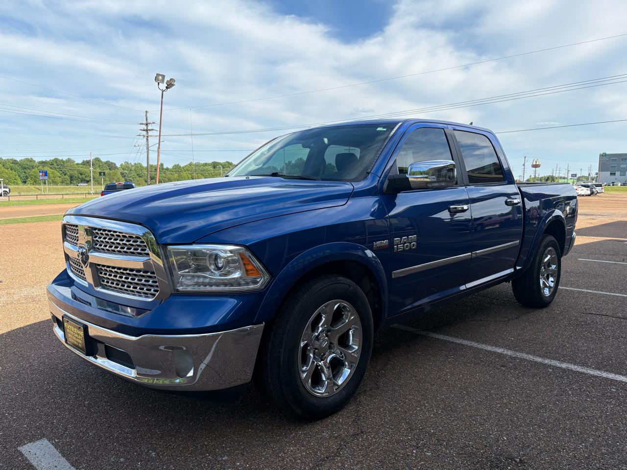 RAM 1500 Laramie Crew Cab SWB 2WD 2017